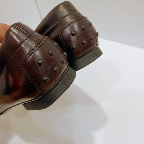 TOD'S Women's Square Toed Penny Loafer Brown Smooth Leather - Picture 7 of 11